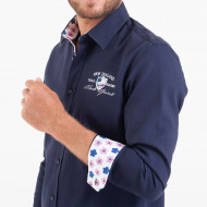 Chemise tissu fantaisie avec détails contrastés