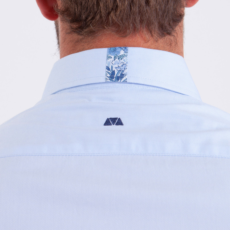 Chemise manches courtes écusson brodé