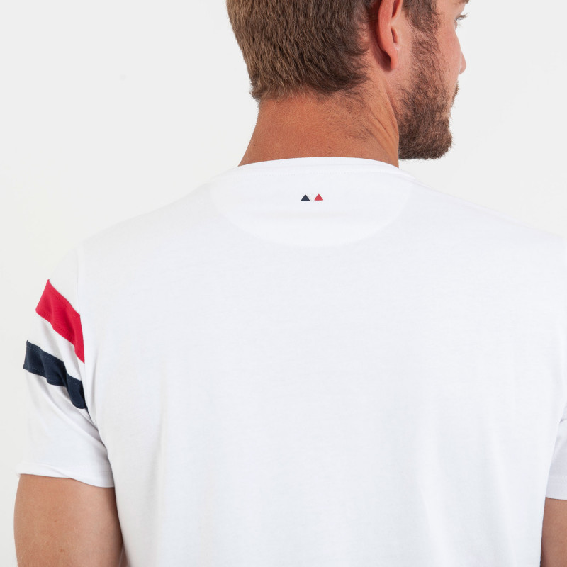 T-shirt avec empiècements poitrine tricolores