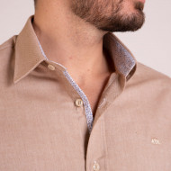 Chemise manches longues texturée avec détails fleuris beige