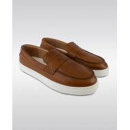 Mocassins en cuir camel