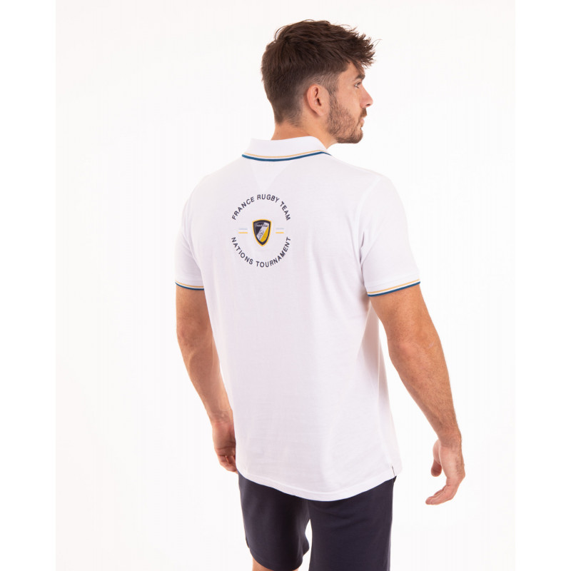 Polo manches courtes avec écussons brodés
