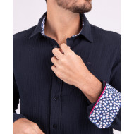 Chemise manches longues en coton lin bleu à détails fleuri