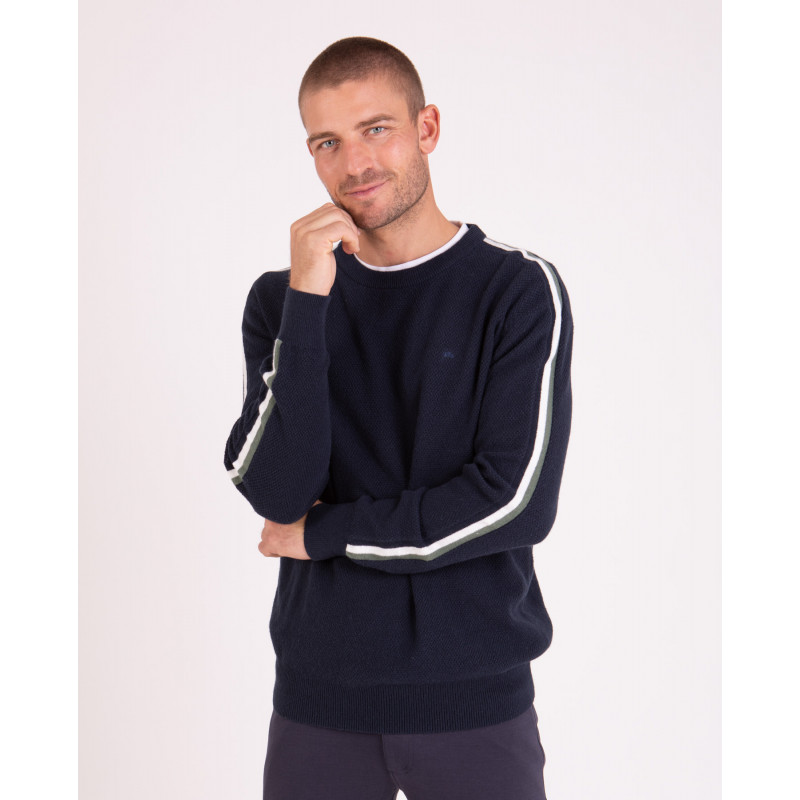 Pull col rond avec bandes
